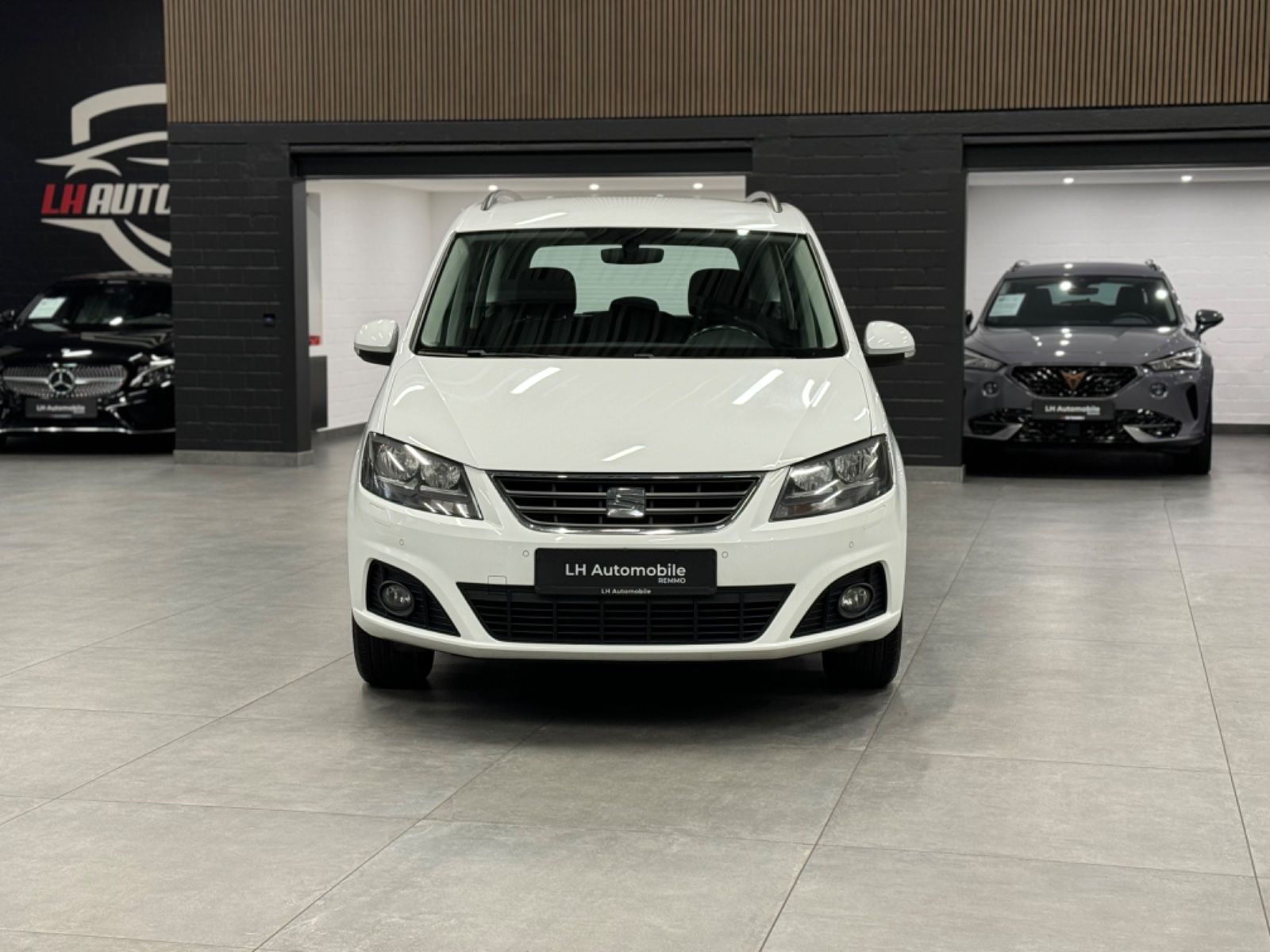 SEAT Alhambra Style Navi SHZ Kamera 16 ZollAlu 6-Gang