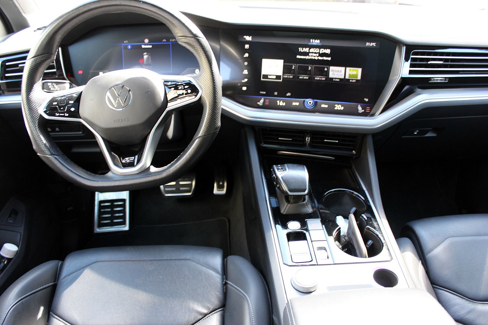 Volkswagen Touareg R-Line 4Motion LEDER PANO HUD AHK 20 foto 12