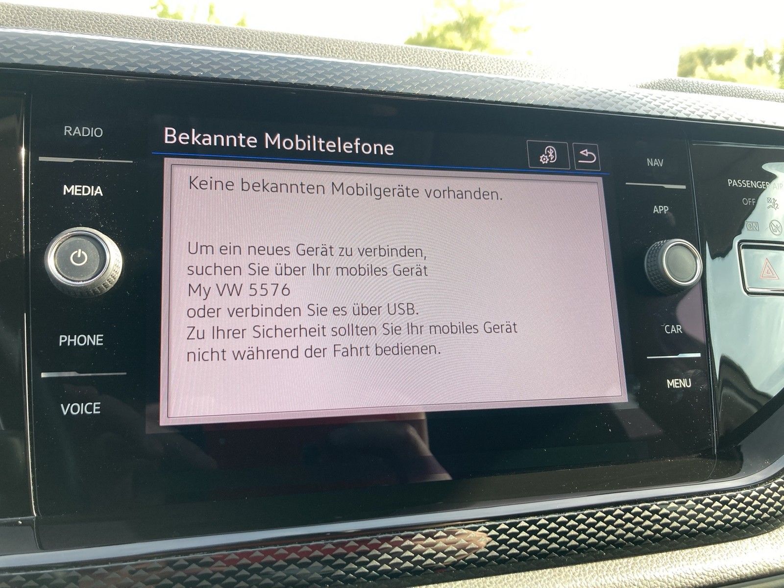 Fahrzeugabbildung Volkswagen Polo TSI Active DSG LED ACC PDC SH