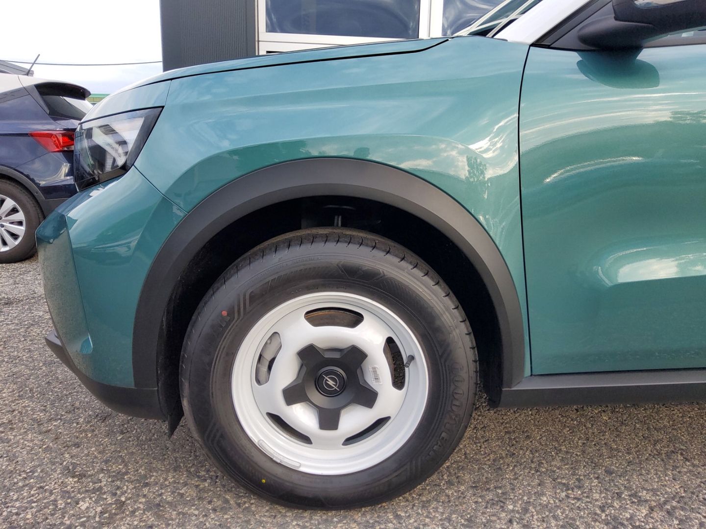 Fahrzeugabbildung Opel Frontera Edition, Tech-Paket, LED, Rückfahrkamer