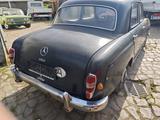 Mercedes-Benz 180 Ponton Restaurationsobjekt - Mercedes-Benz mit Benzin-Antrieb: Limousine, Ponton 180