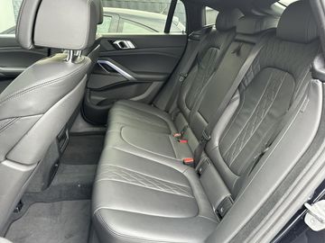 BMW X6 M50 - 11