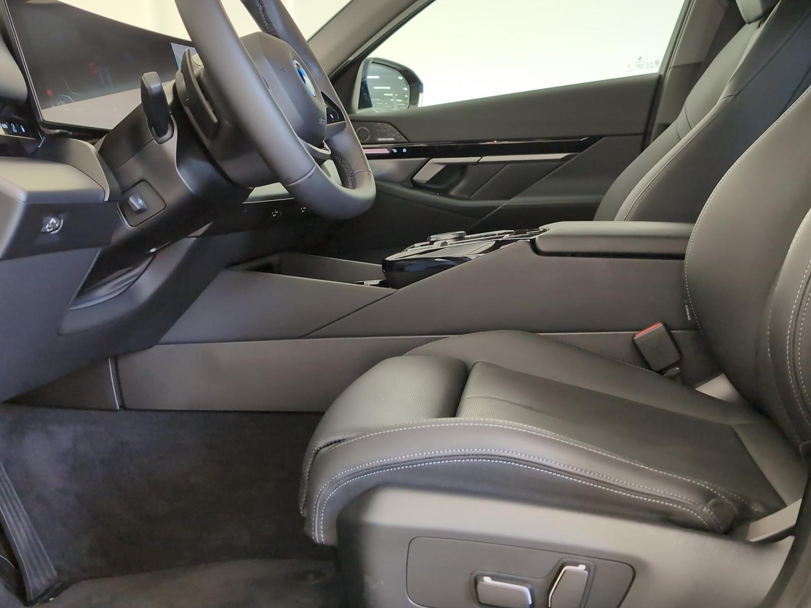 BMW 530e xDrive Touring Navi/LED/HiFi/PaAs+/Memory N