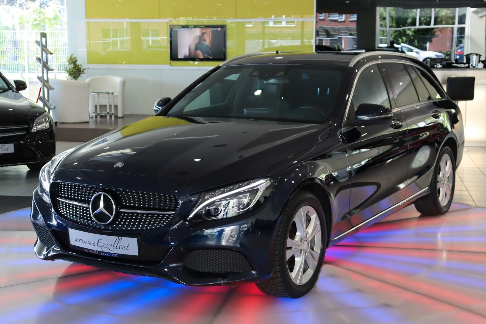 Mercedes-Benz C 250 T Automatik*LEDER*NAVI*HEAD-UP*SHZ*LED*