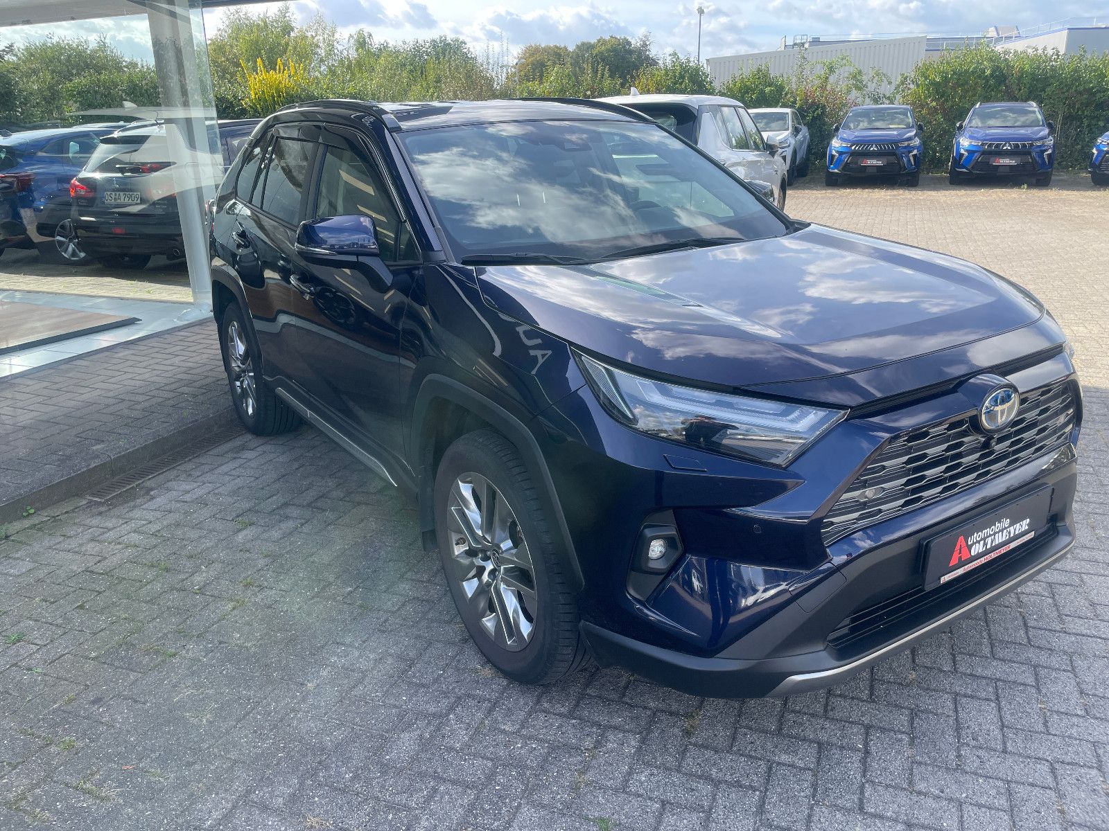 Toyota RAV4 Hybrid 4x2 Lounge Scheckheft 1.Hand WKR foto 3