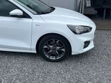 Ford Focus Turnier ST-Line-Top Ausstattung-Garantie - Ford Focus: Ausstattung