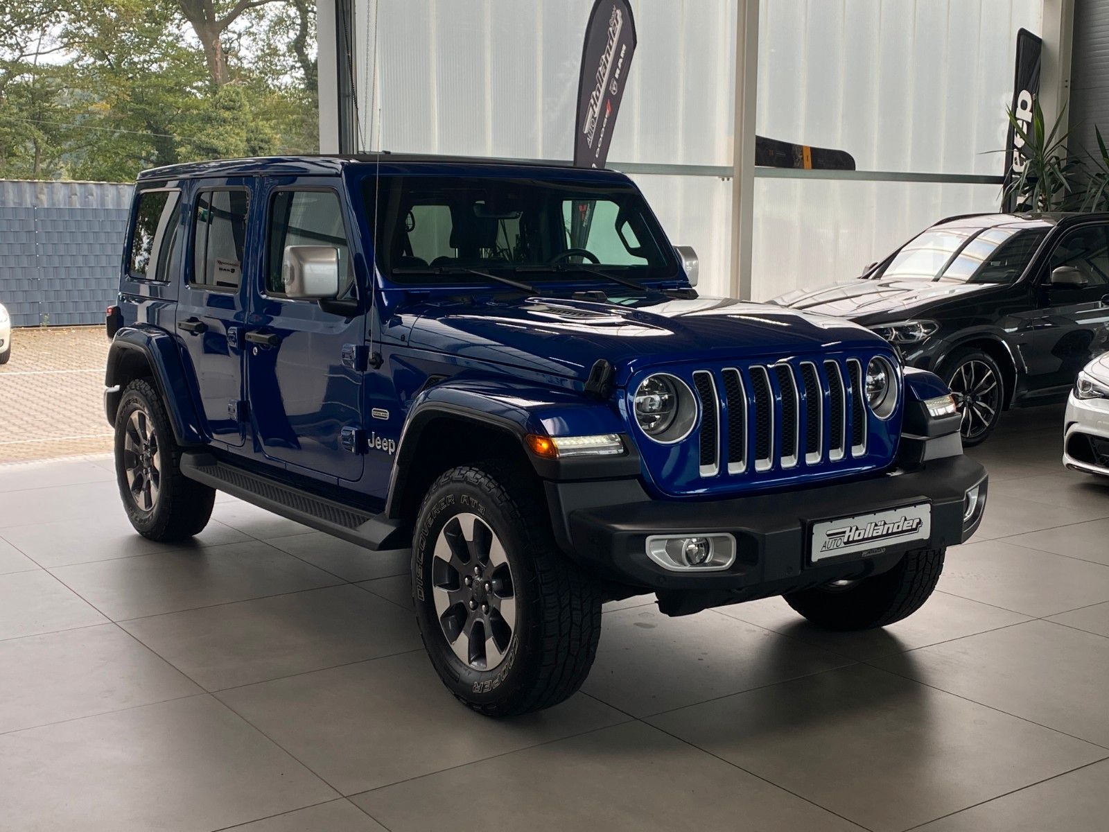 Fahrzeugabbildung Jeep Wrangler Unlimited 2.0 T-GDI Sahara Overland Sky