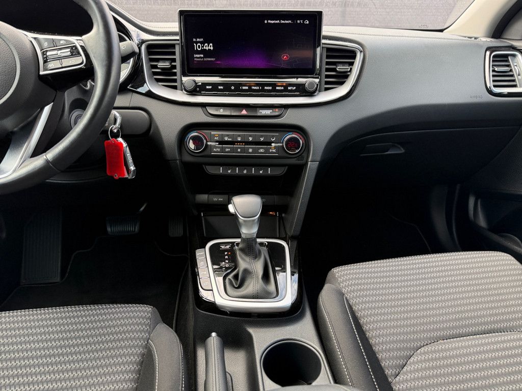 Fahrzeugabbildung Kia Ceed 1.5 T-GDI Vision DCT