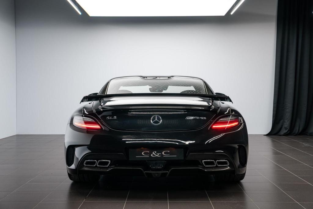 Mercedes-Benz SLS AMG