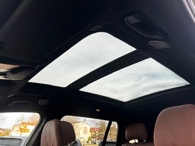 BMW X7 40d / BRITISH RACING GREEN, BROWN, B&W, FULL! – 16