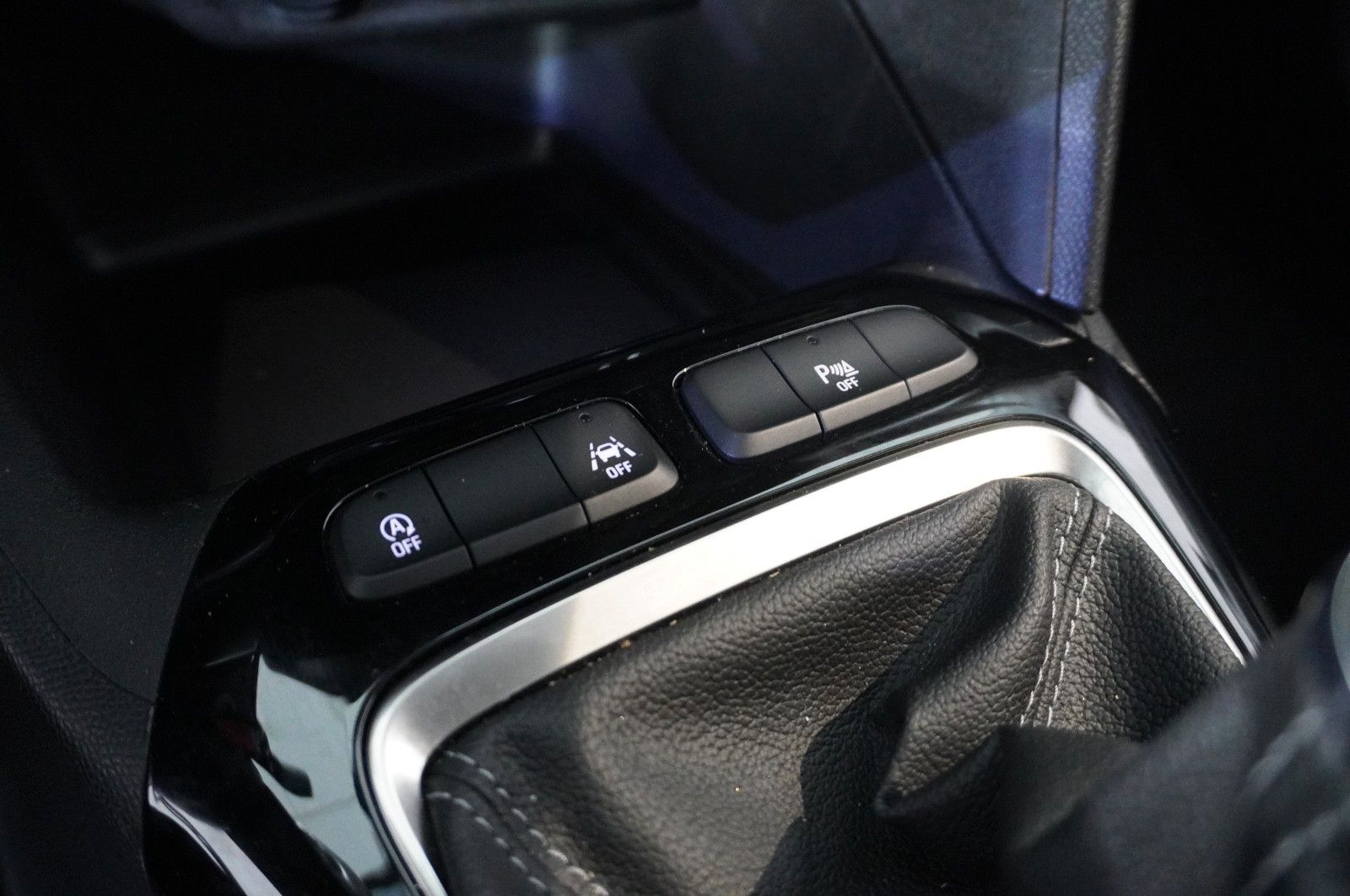 Fahrzeugabbildung Opel Corsa F 1.2 EDITION NAVI/KAMERA/TEMP./PDC/DAB+