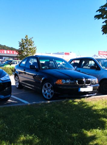 BMW 3er E46 318Ci Coupe VFL orientblau 8fach bereift