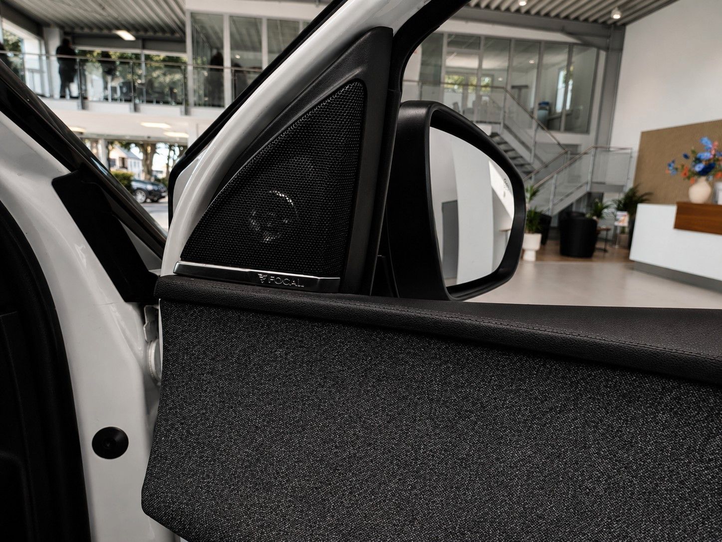 Fahrzeugabbildung Peugeot 5008 GT-LINE LEDER NAVI PANORAMA LED AHK 7-SITZE