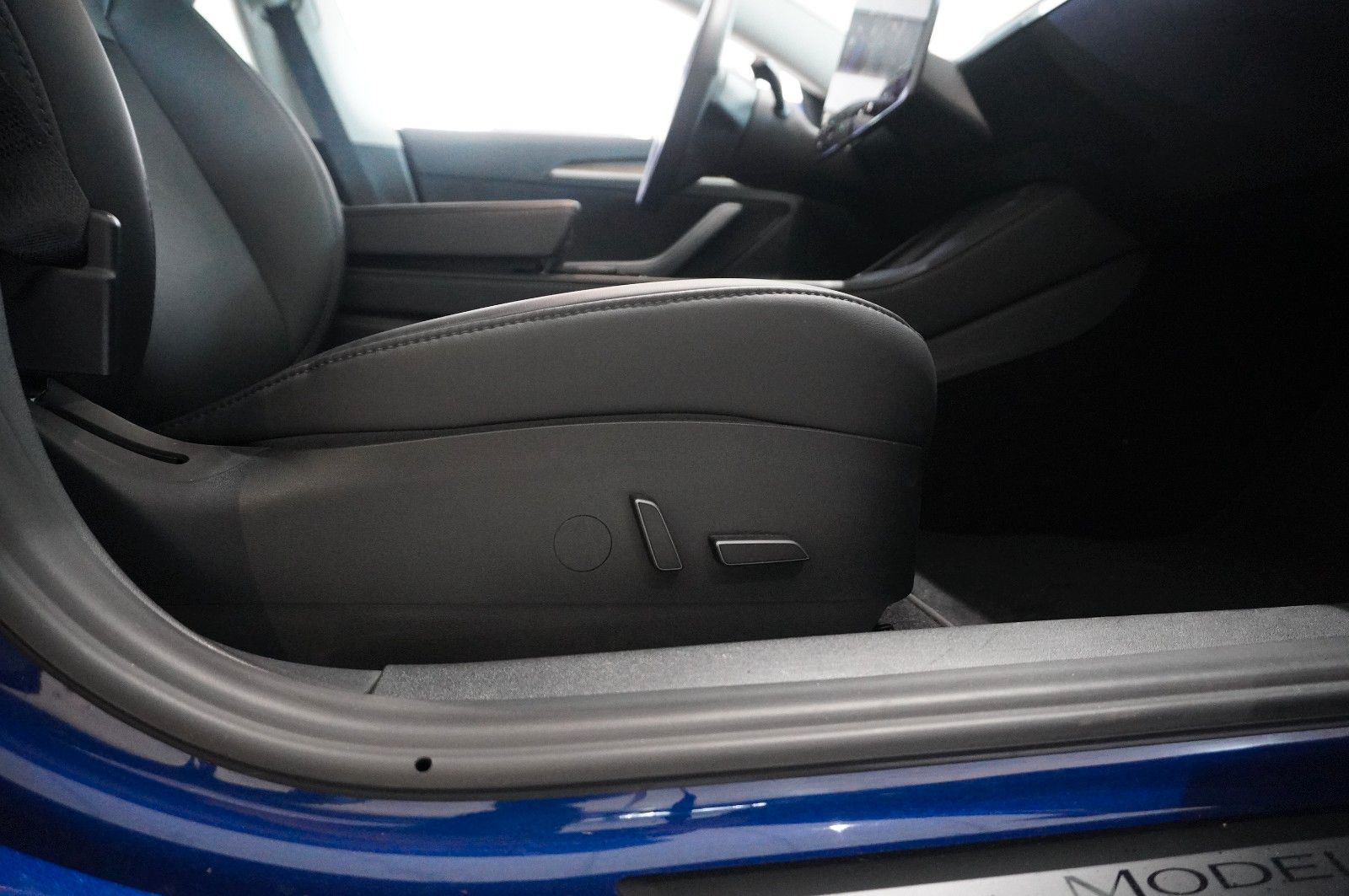 Fahrzeugabbildung Tesla Model 3 PERFORMANCE DUAL-MOTOR NAVI/LED/KAMERA