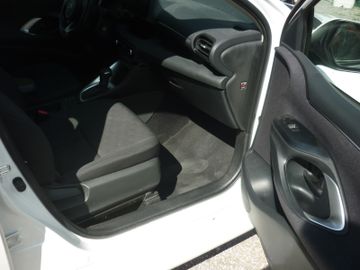 Toyota Yaris - 11