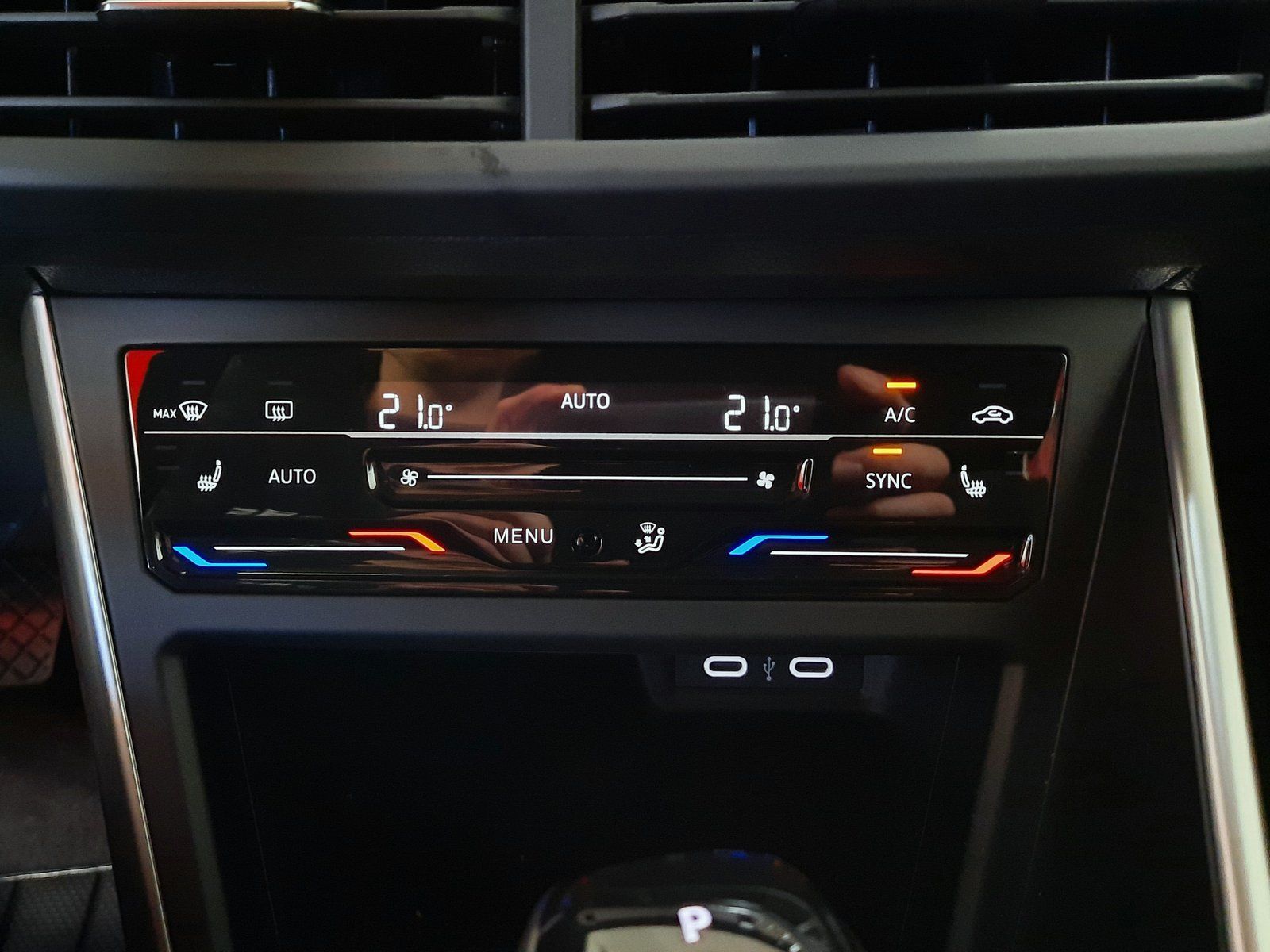 Fahrzeugabbildung Volkswagen Polo TSI DSG Advanced *LED*Cam*APP-C.*PDC*