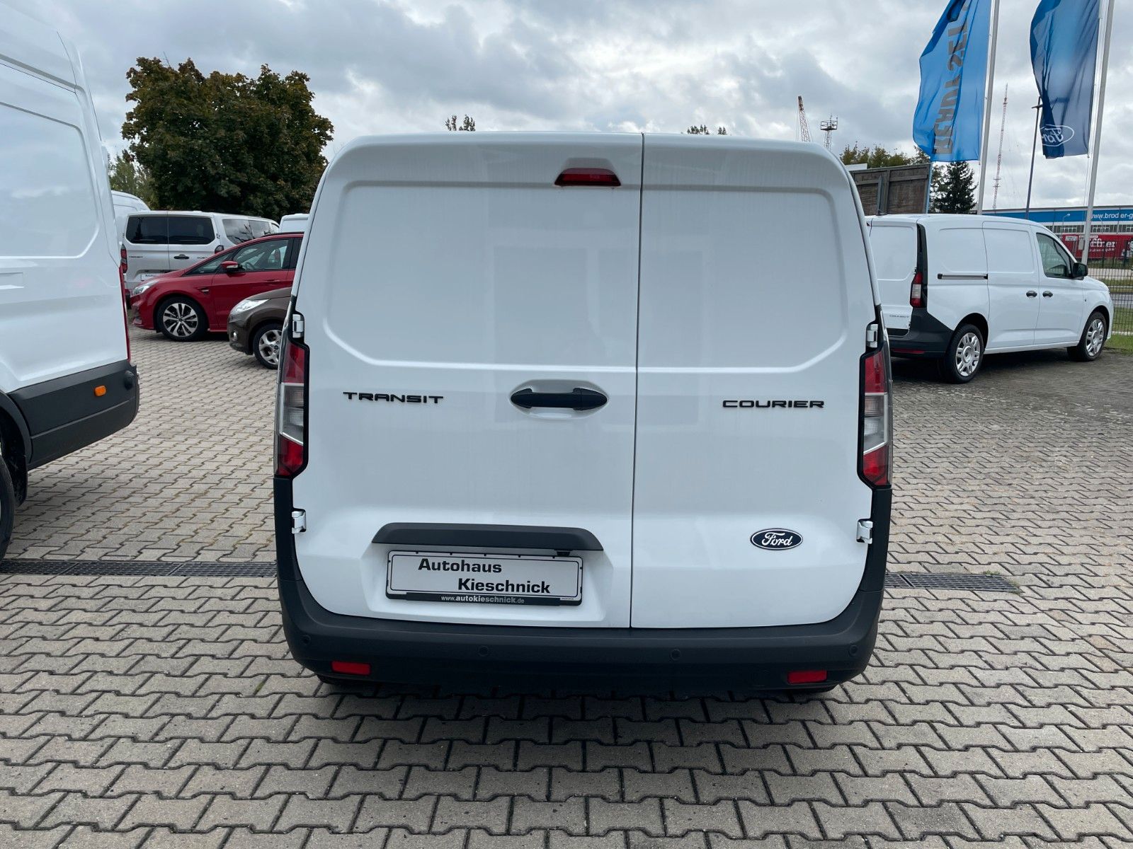 Fahrzeugabbildung Ford Transit Courier Trend Tageszulassung