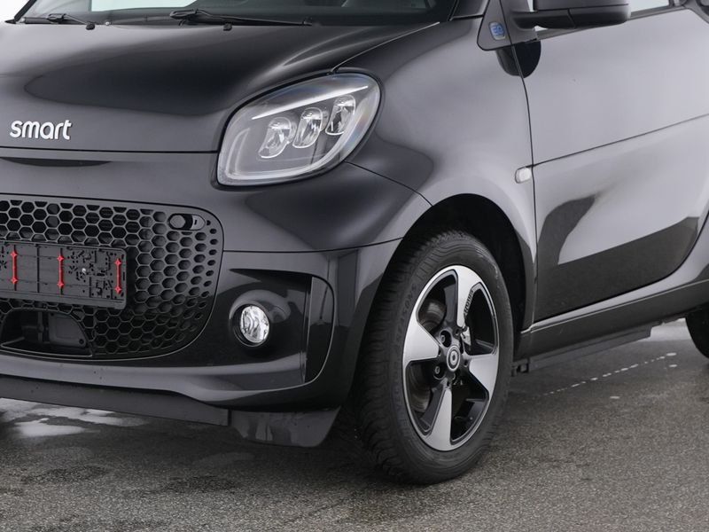 Fahrzeugabbildung Smart EQ passion 22KW+WINTER.P+ALLWETTER+LED+CARPLAY