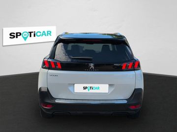 Peugeot 5008 - 5