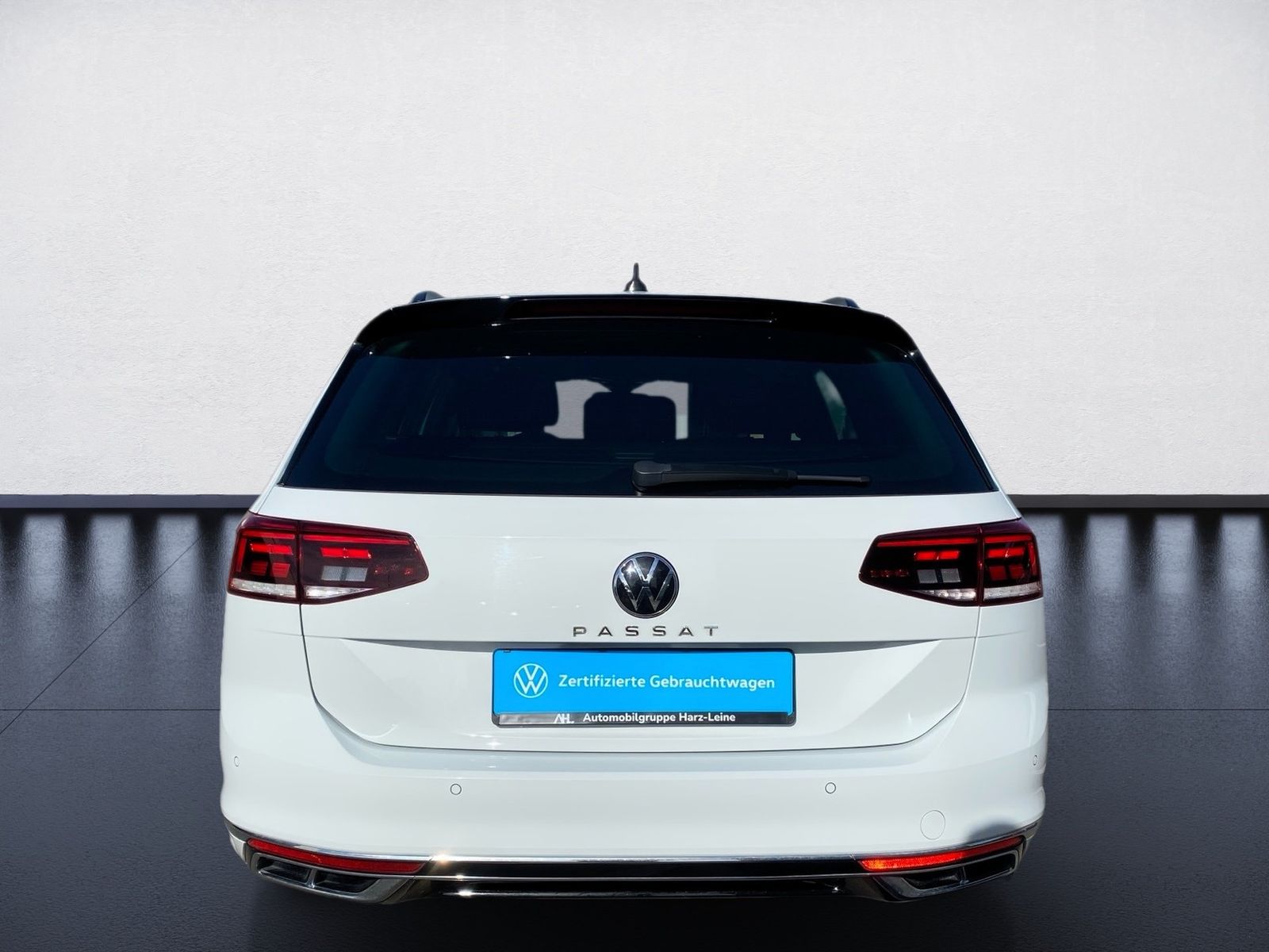 Volkswagen Passat Variant 2.0 TSI R-Line DSG LED Navi ACC R foto 5