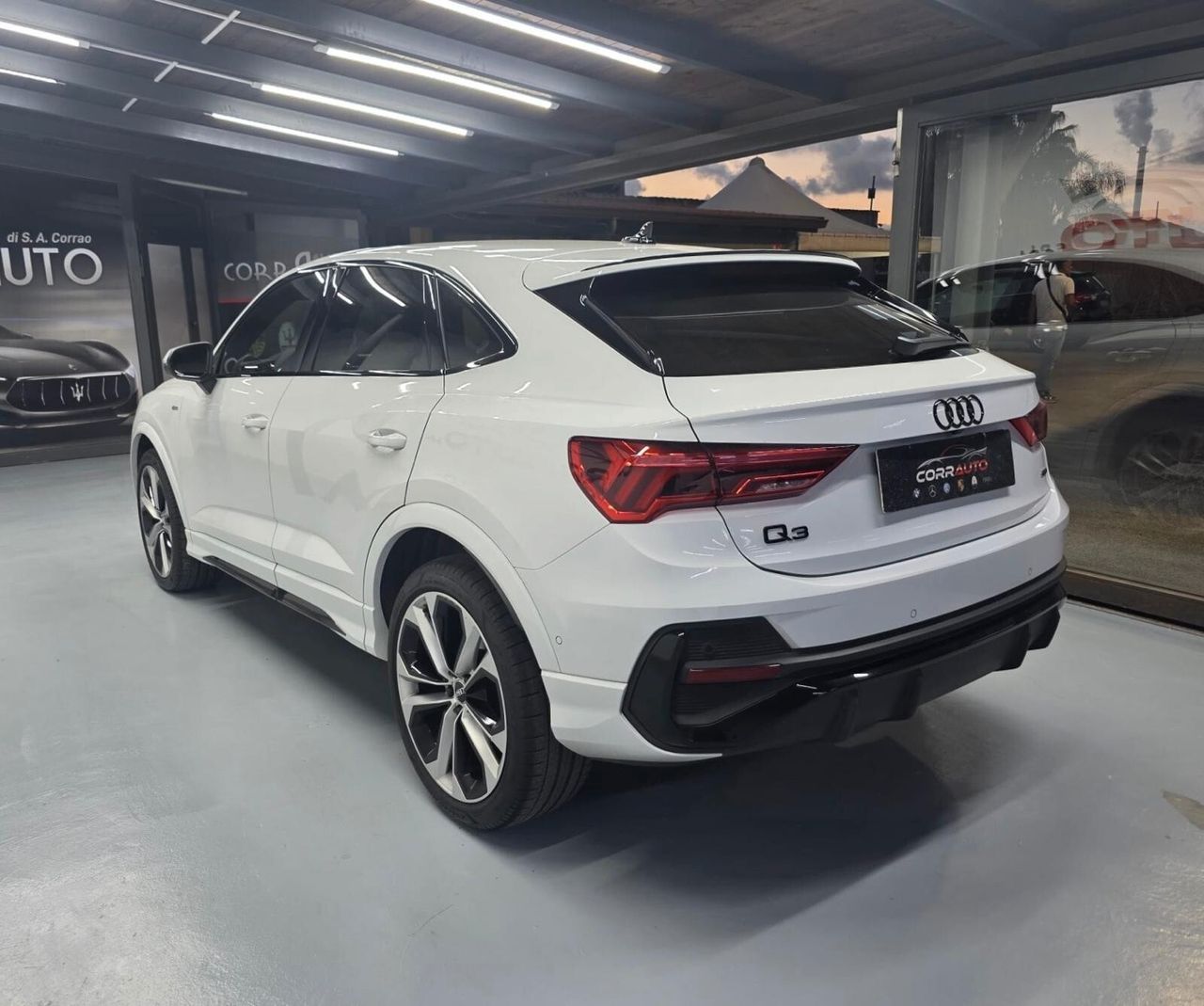 Audi Q3 40 TDI quattro S tronic line edition imagem 3