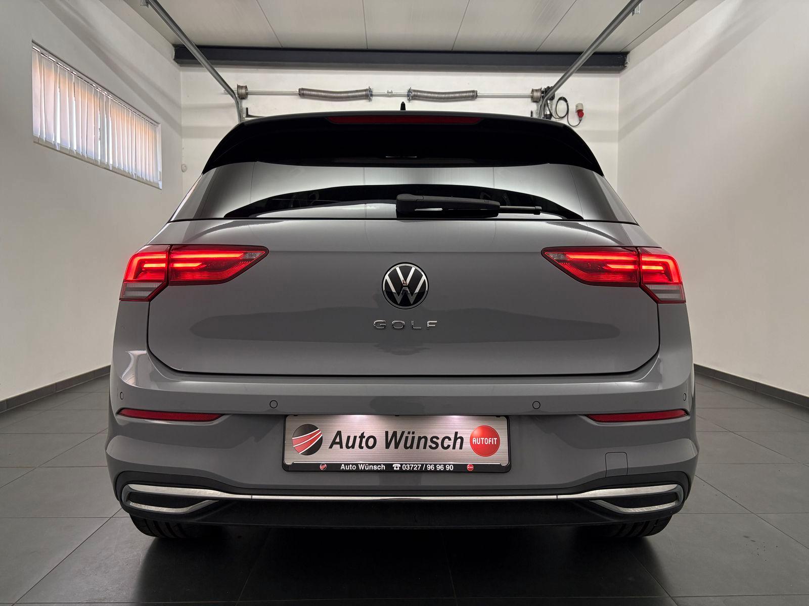 Volkswagen Golf VIII 1.5 TSI Style ACC+ErgoAktiv+RFK+LED...