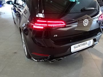 Fotografie 40 des VW Golf VII 4Motion 2.0 TSI R *aus1.Hand*Topzustand