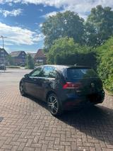 Volkswagen Golf 1.0 TSI 63kW Comfortline Comfortline - Volkswagen Golf mit Benzin-Antrieb: Limousine, 1.6