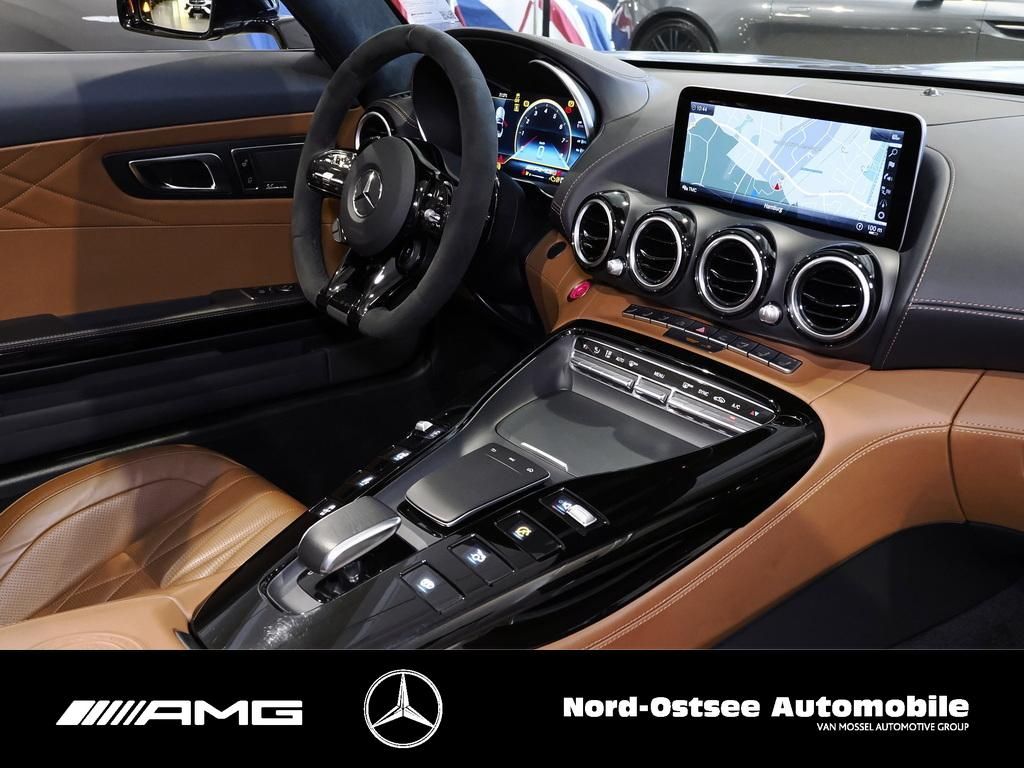 Fahrzeugabbildung Mercedes-Benz AMG GT C Comand Night Parkpaket Burmester LED