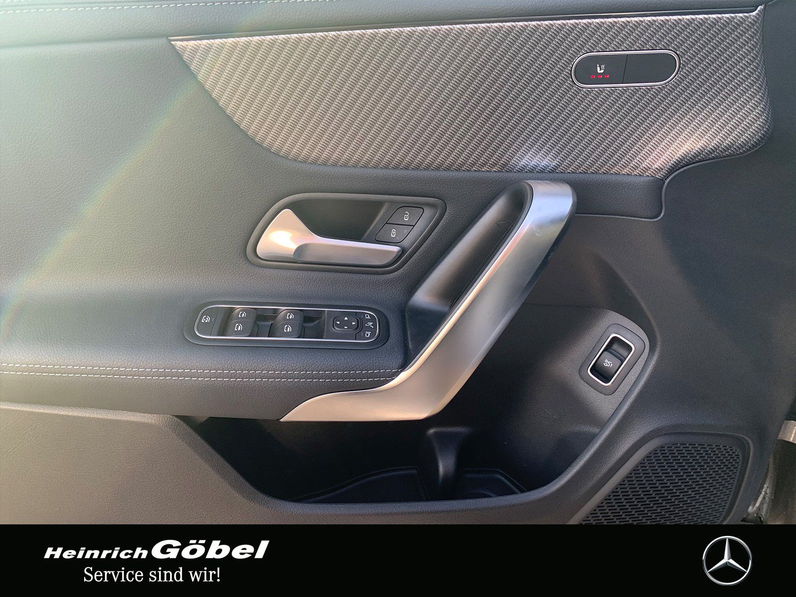 Fahrzeugabbildung Mercedes-Benz CLA 180 Progressive (EURO 6e)