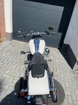 Harley-Davidson Breakout  117 - Spezial Lack Onyx White - HARLEY-DAVIDSON LA
