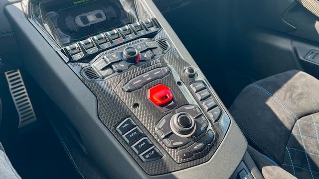 Fahrzeugabbildung Lamborghini Aventador S Coupé VOLL*Carbon*