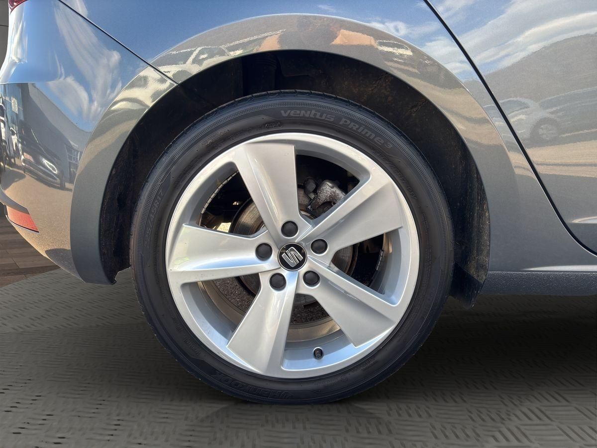 Leon FR 1.4 TSI AHK LED GRA NAVI PDC v+h