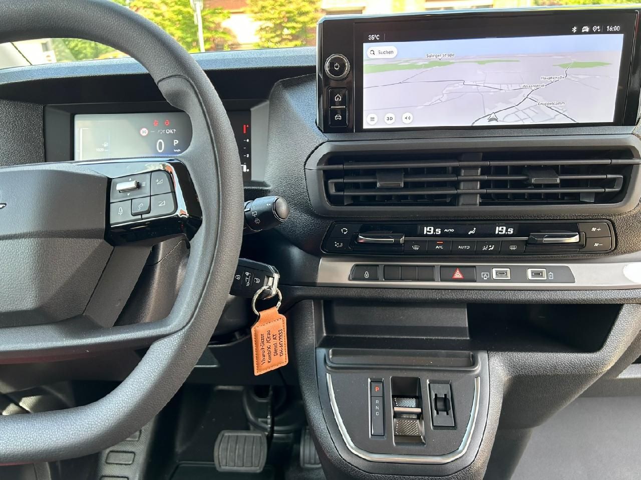 Fahrzeugabbildung Opel Zafira Life Edition XL