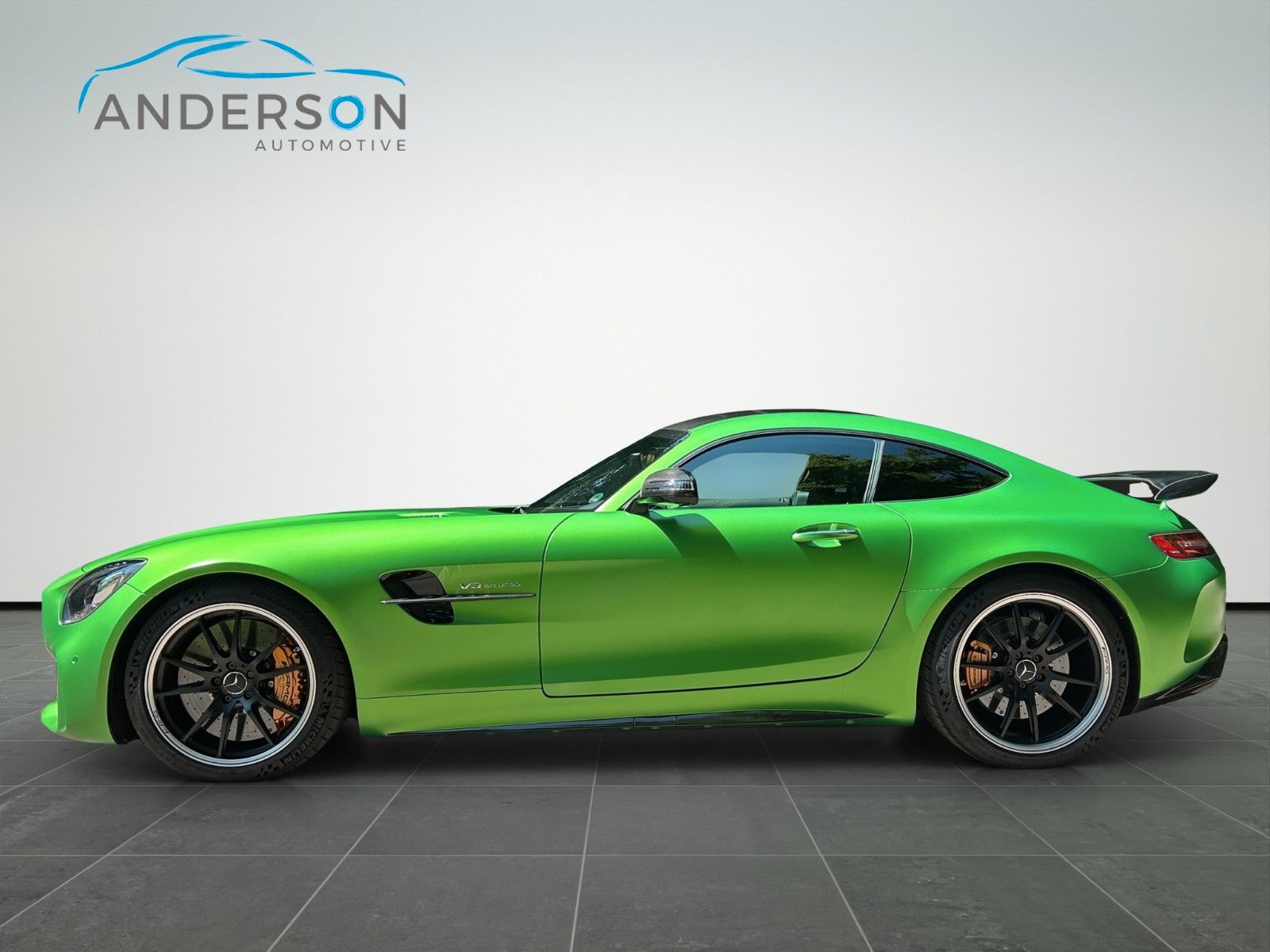 Fahrzeugabbildung Mercedes-Benz AMG GT R CARBON KERAMIK GELBKONTRAST PERFORMANCE