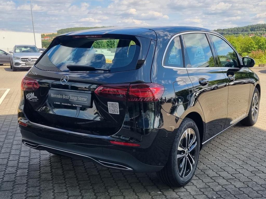 Mercedes-Benz B 250