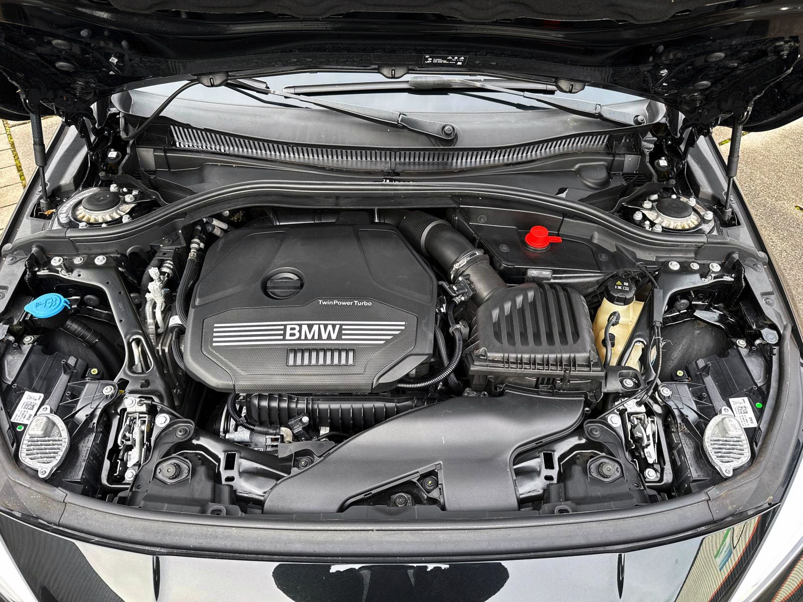 Fahrzeugabbildung BMW 118i M-Sport Steptr. LED ACC NAVI PDC KAM LHZ