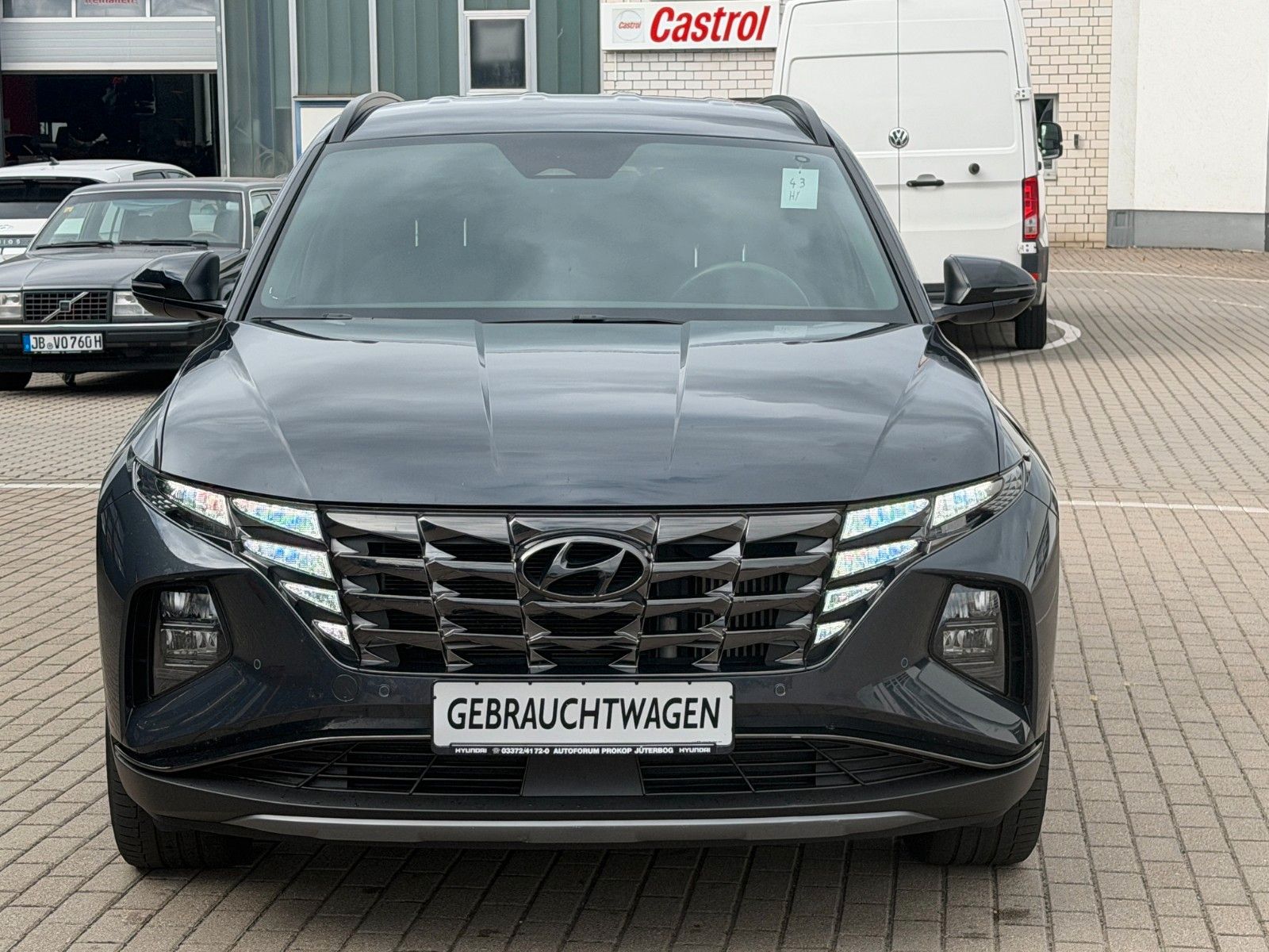 Fahrzeugabbildung Hyundai TUCSON 1.6 T-GDI 48V Blackline *8-fach*ACC*AHK*