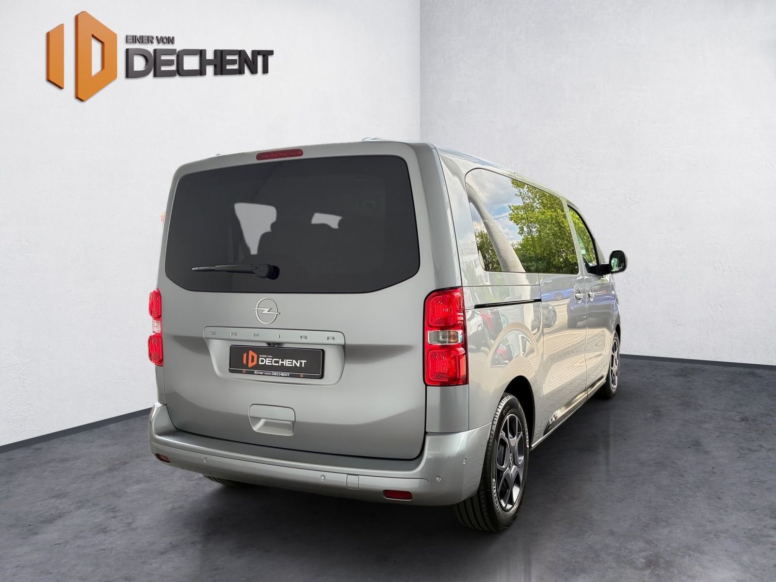 Fahrzeugabbildung Opel Zafira Life 2.2 Diesel (L2) Edition M Kamera,LED
