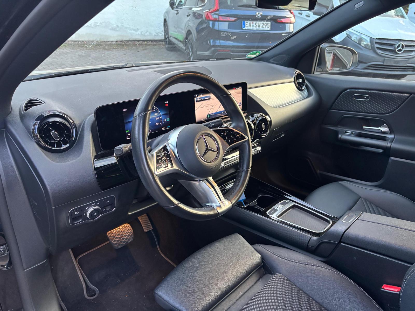 Mercedes-Benz GLA 7G LED+MBUX+VIRT+SHZ+KAM+T-LEDER+NAV+DAB, миниатюра 8