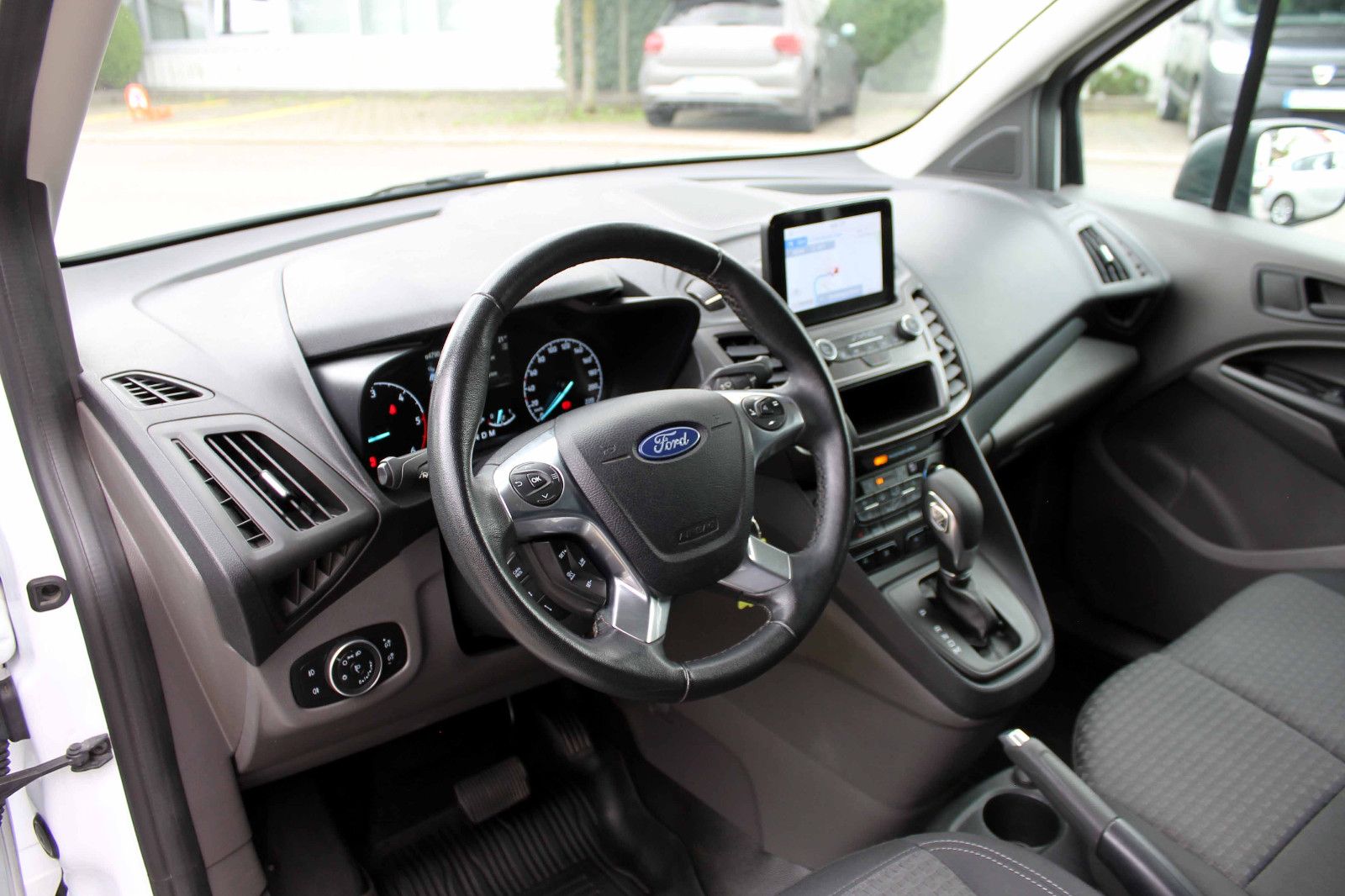 Fahrzeugabbildung Ford Transit Con. 220 L1 Kasten Trend ACC PDC KAM AHK