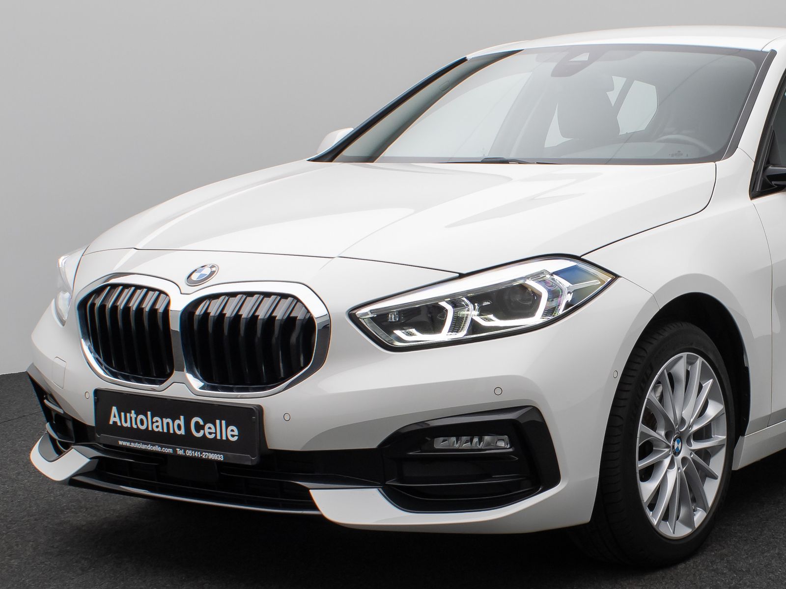 Fahrzeugabbildung BMW 118i SportLine Kamera DAB Lenkrhzg Komfort Alarm
