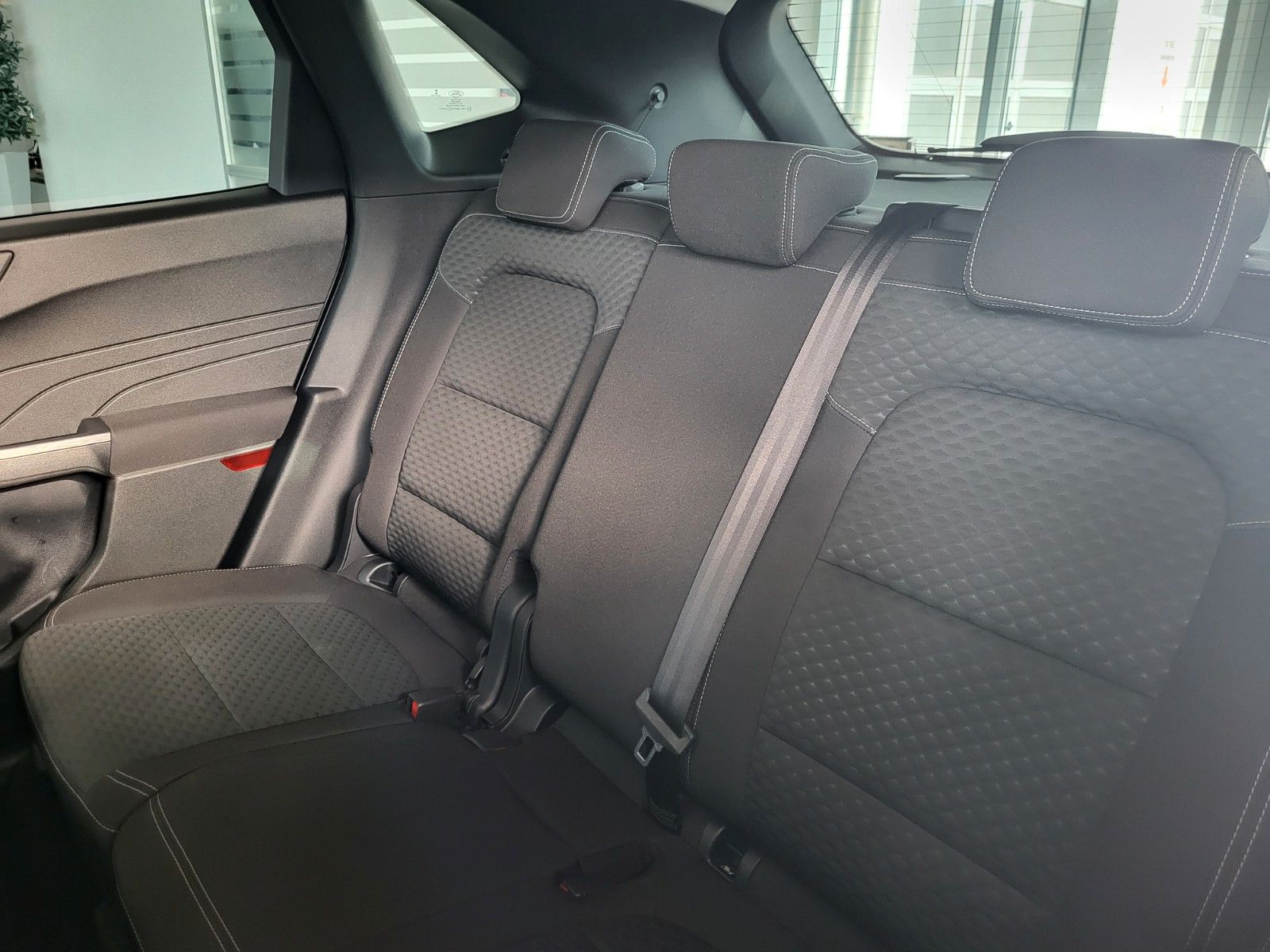 Fahrzeugabbildung Ford Kuga Cool & Connect Winter -P. ,Navi, Klima