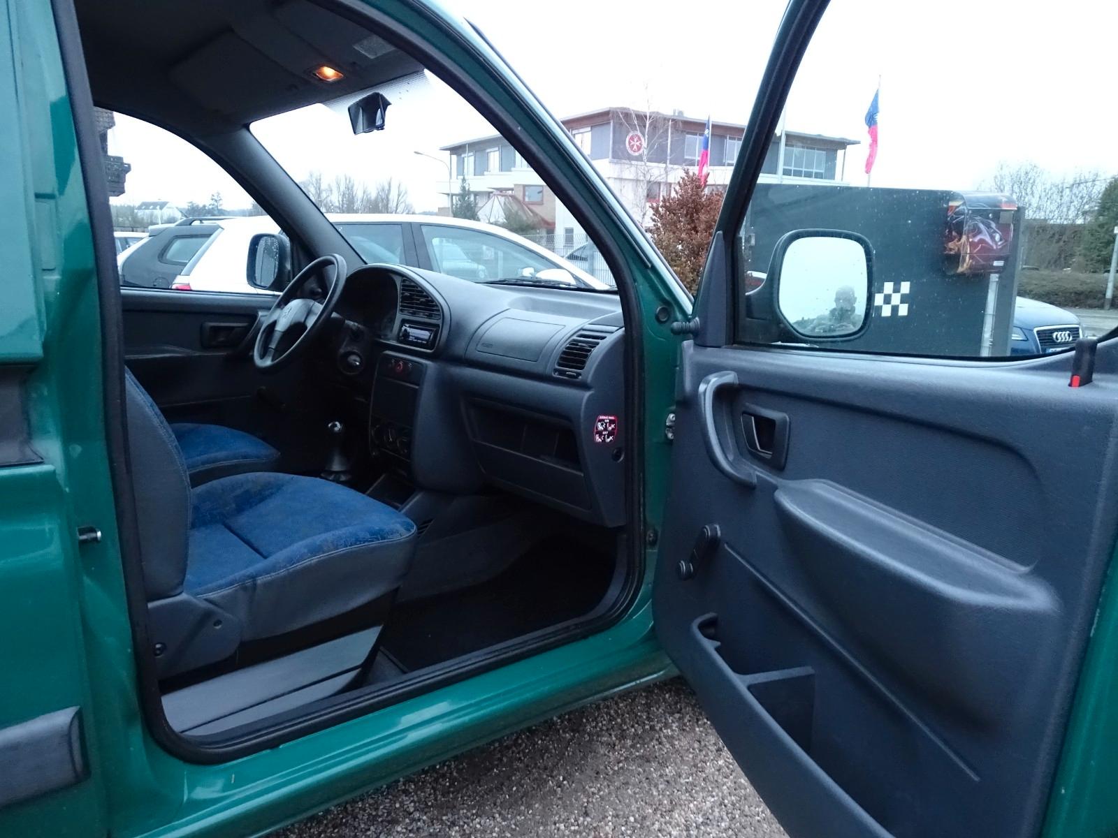 Peugeot Partner 1,4L 170C *5-Sitzer*Schiebetür*AHK
