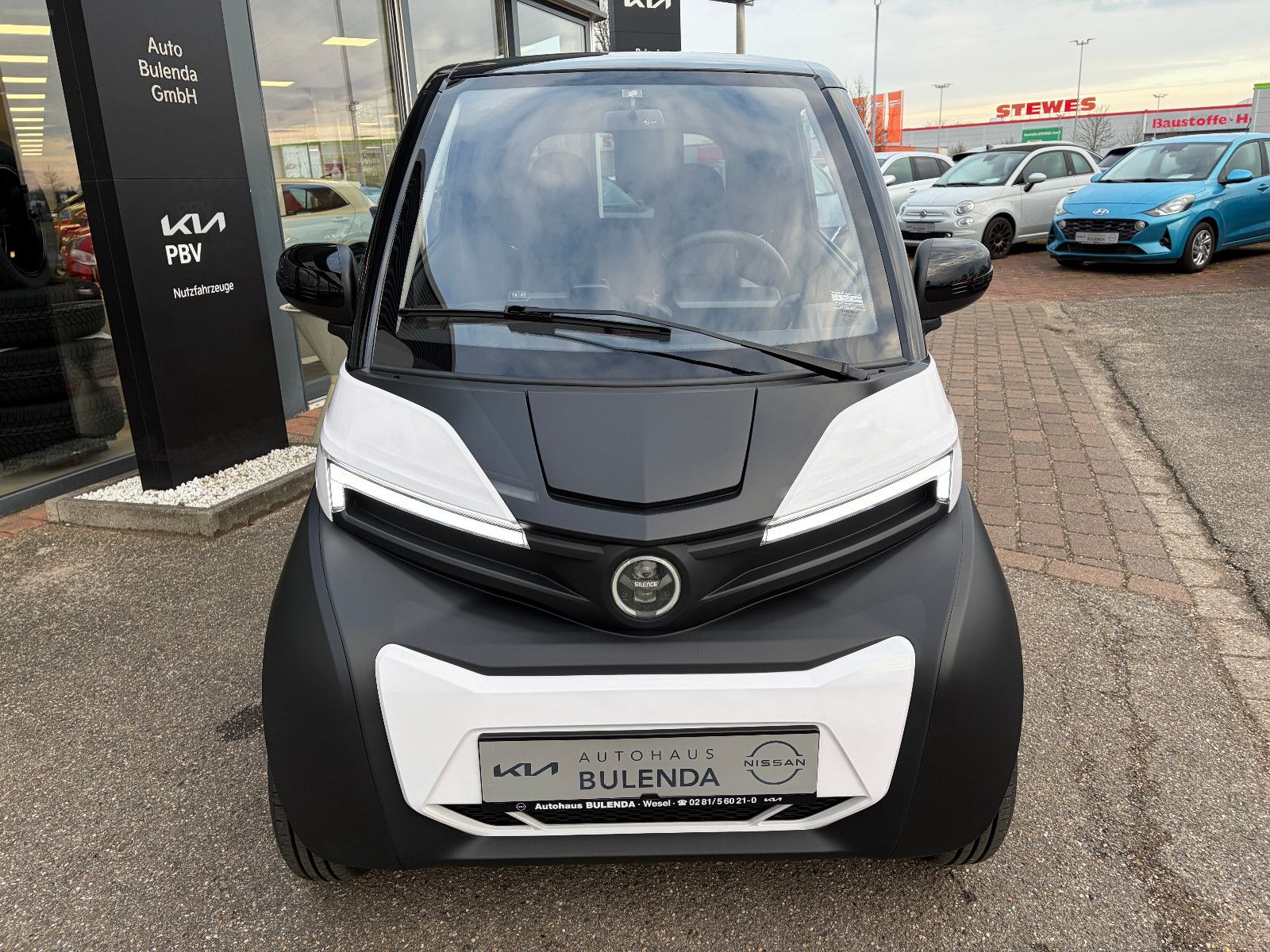 Silence S04 L7e 14 kW 85 km/h 2 x 5,6 kWh imagem 3