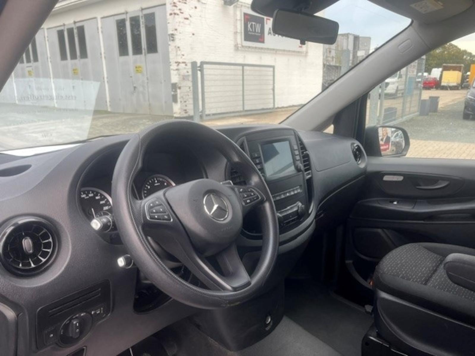 Mercedes-Benz Vito 114 TourerPro,lang,Automatik,8Sitze,Kamera