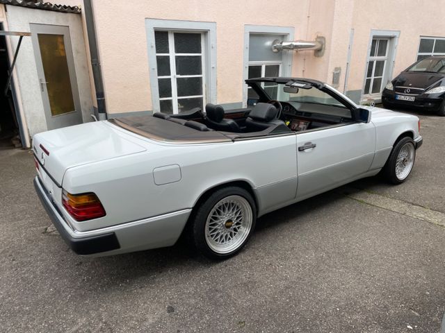 Mercedes-Benz E 300 Cabrio