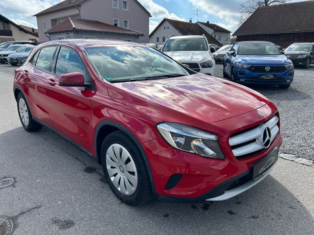 MERCEDES-BENZ GLA 200 GLA GLA 200 SCORE*NAVI*SHZ*