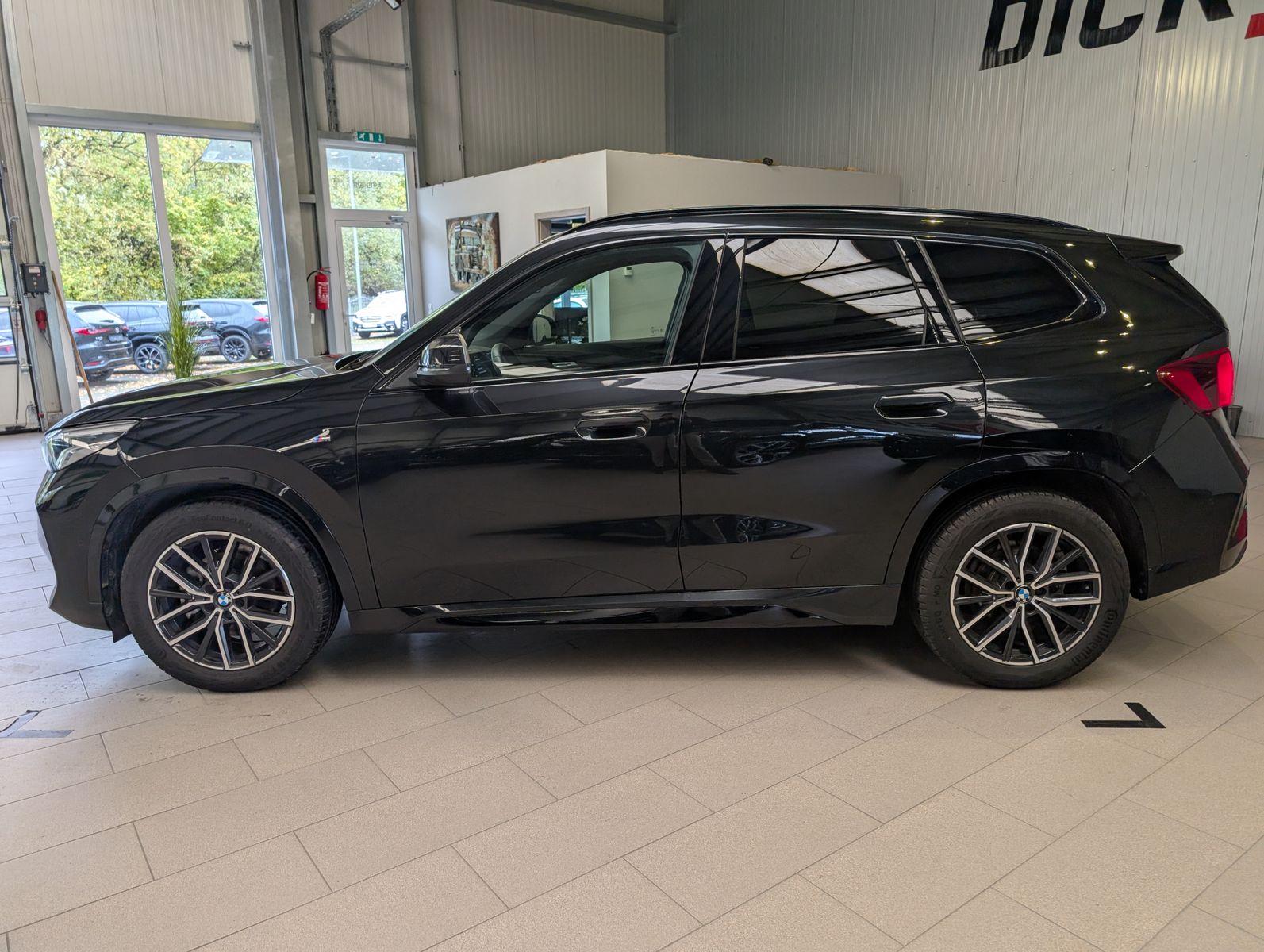 Fahrzeugabbildung BMW X1 18 d M-Sport Pano Premium-Travel-Paket AHK