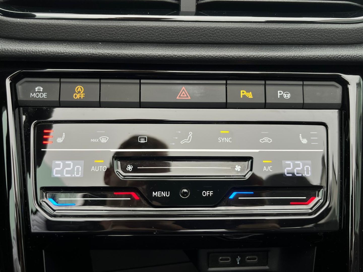 T-Roc Cabrio R-Line 1.5TSI DSG Leder*AHK*Black!